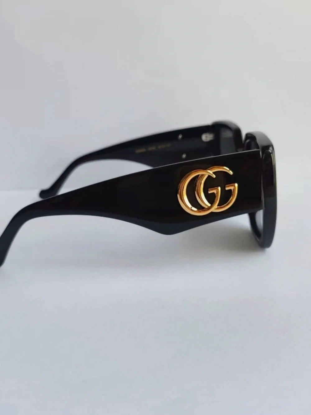 Gucci Women Black Oversized Square Sunglasses New with Box!